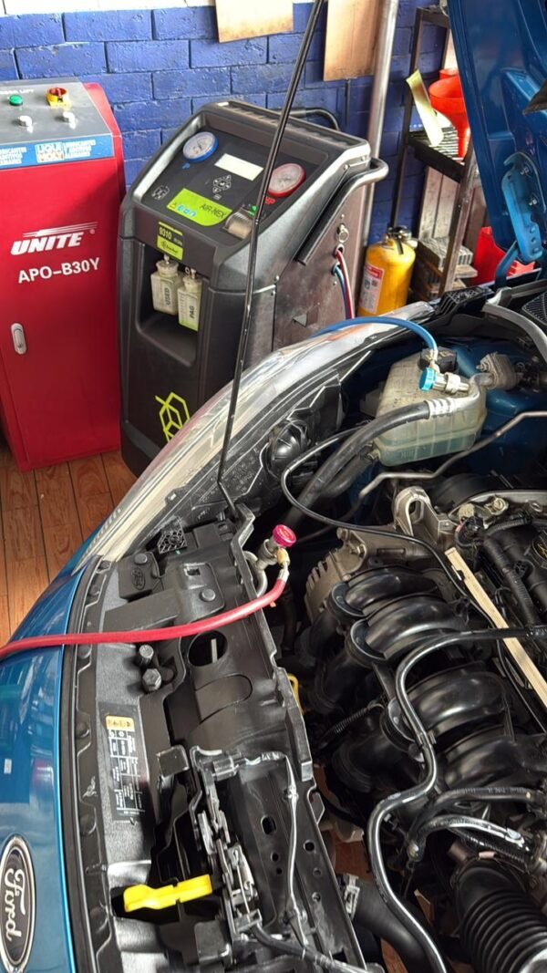 Servicio de Recarga de Aire Acondicionado - Imagen 2